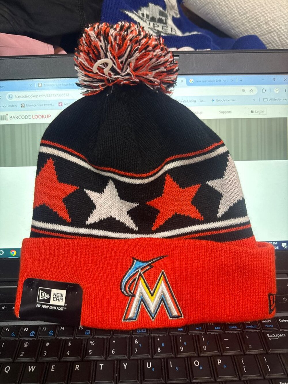 New Era Miami Marlins MLB Pom Beanie. - Picture 2 of 2